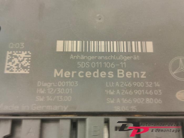 Trekhaak Module van een Mercedes CLA, Gebruikt, -, Ophalen of Verzenden, -