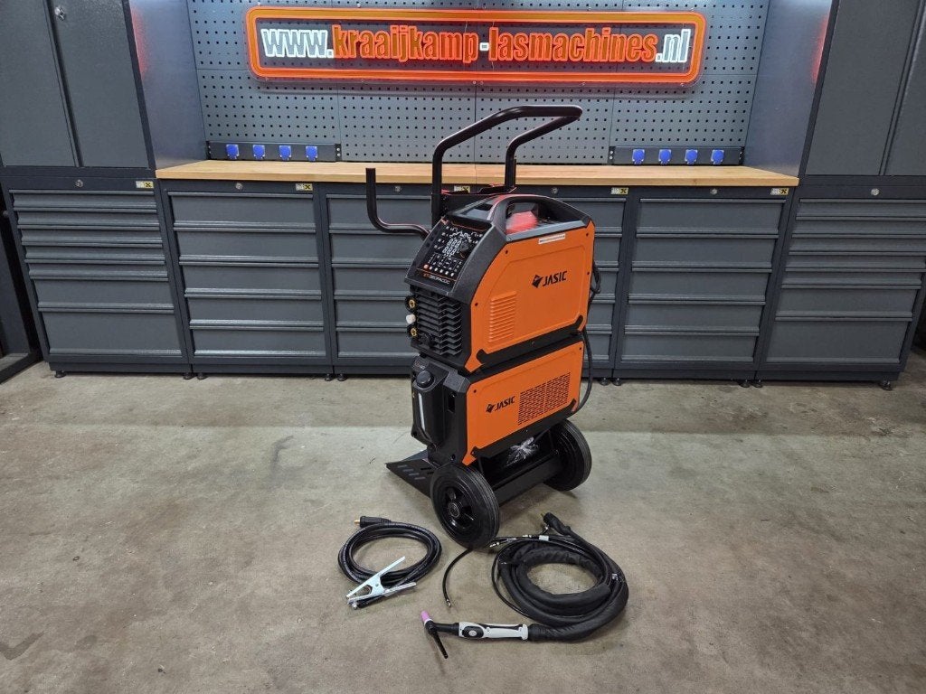 Jasic EVO TIG 320P AC/DC 400V watergekoeld incl kar & toorts