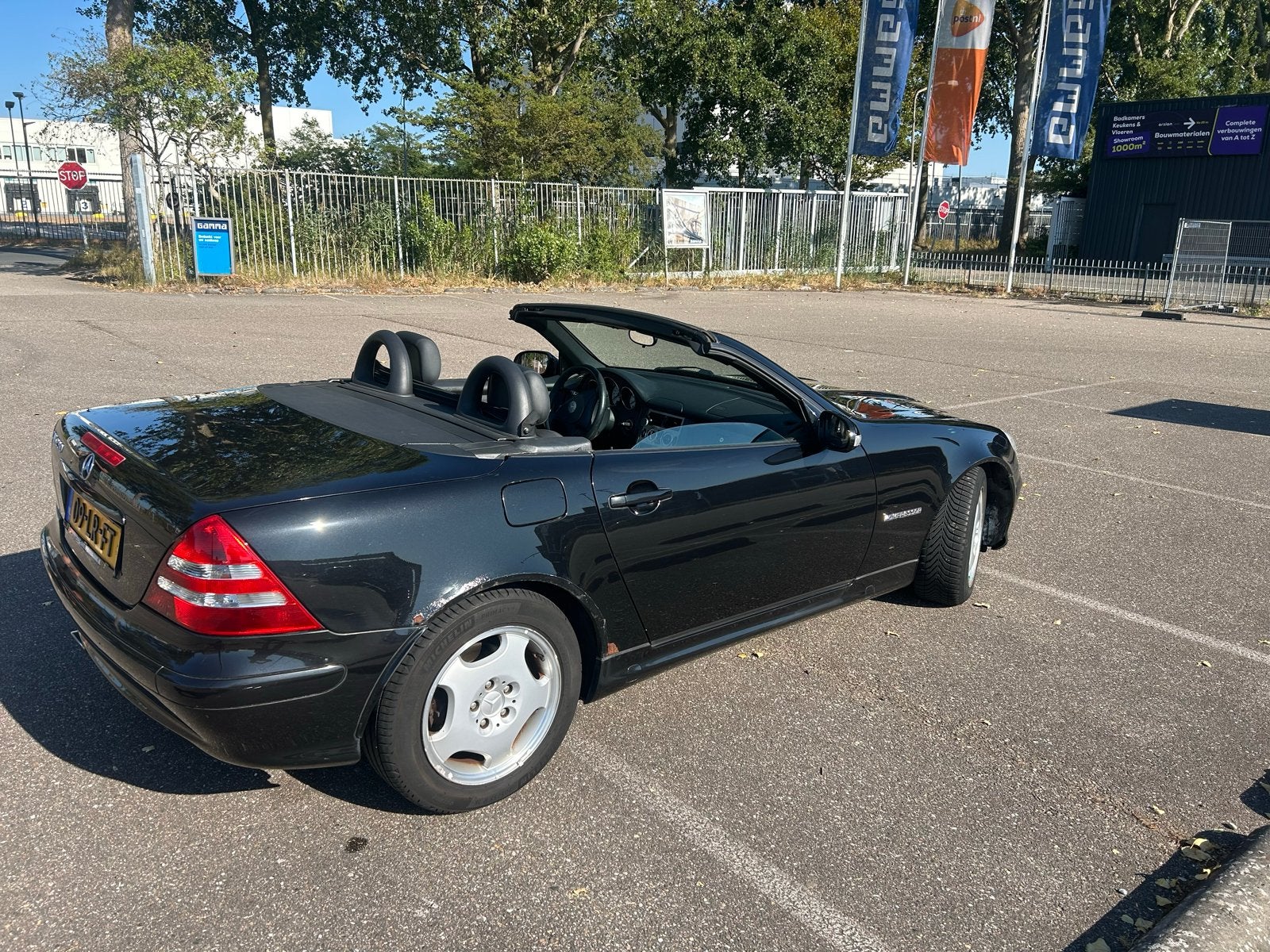 Mercedes-Benz SLK 2.3 Slk230 Kompr Roadster AUT 2002 Zwart, Achterwielaandrijving, 4 cilinders, Cabriolet, Zwart