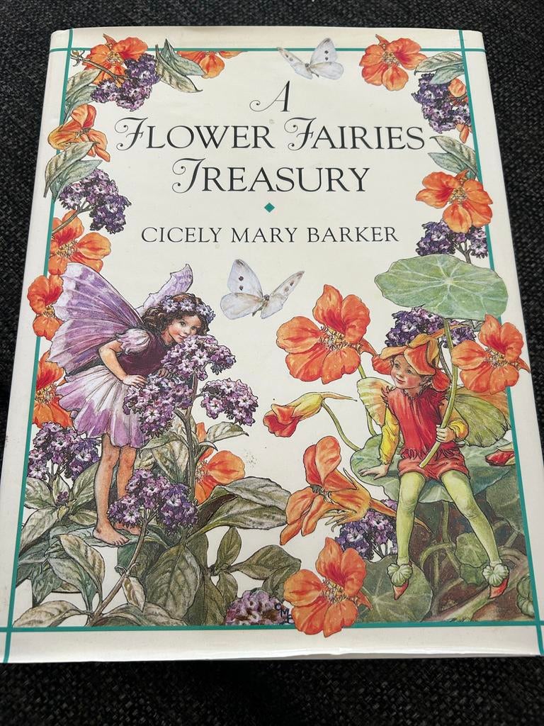 A Flower Fairies Treasuries - Cicely Mary Barker, Boeken, Ophalen of Verzenden, Zo goed als nieuw