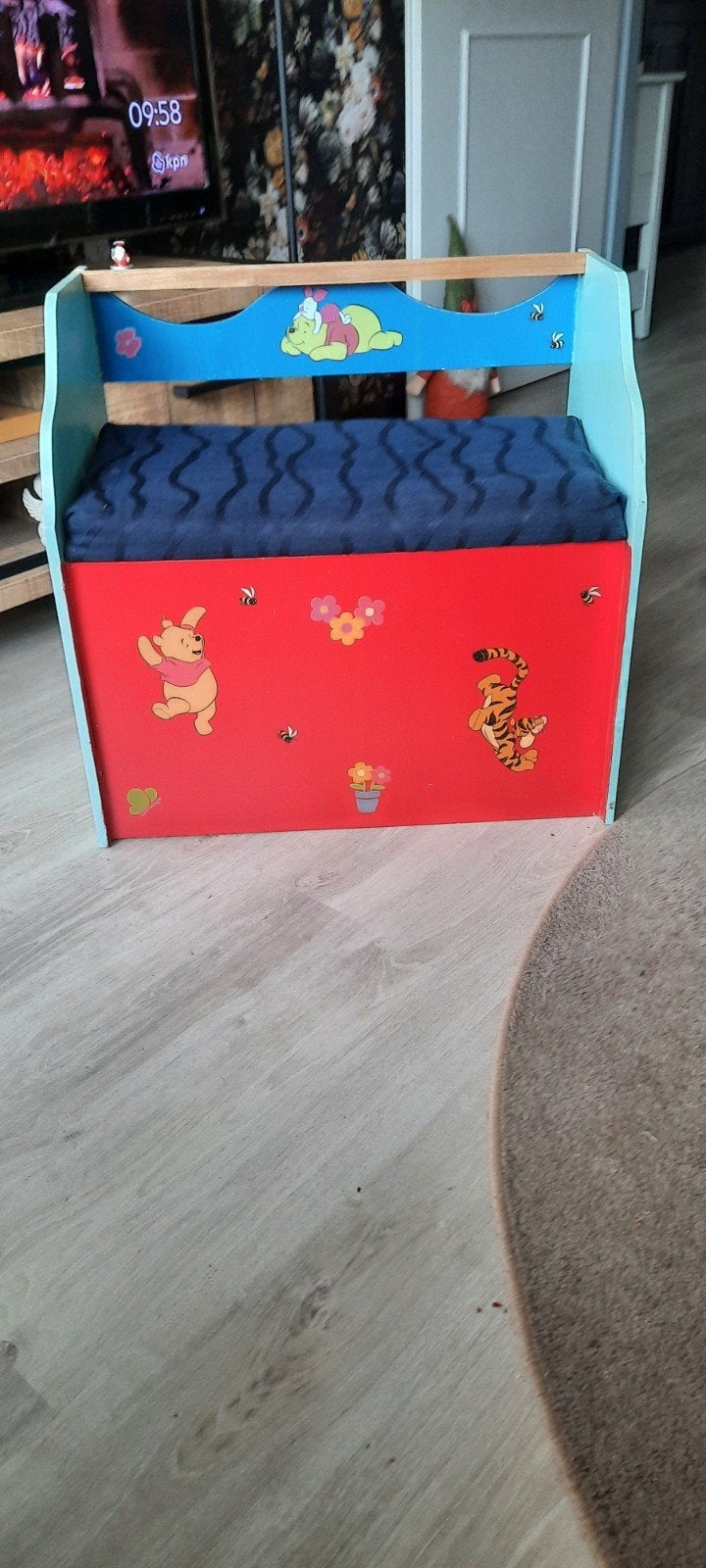 Winnie de Poeh speelgoedkist / bankje, Kinderen en Baby's, Ophalen of Verzenden, Gebruikt, Overige typen