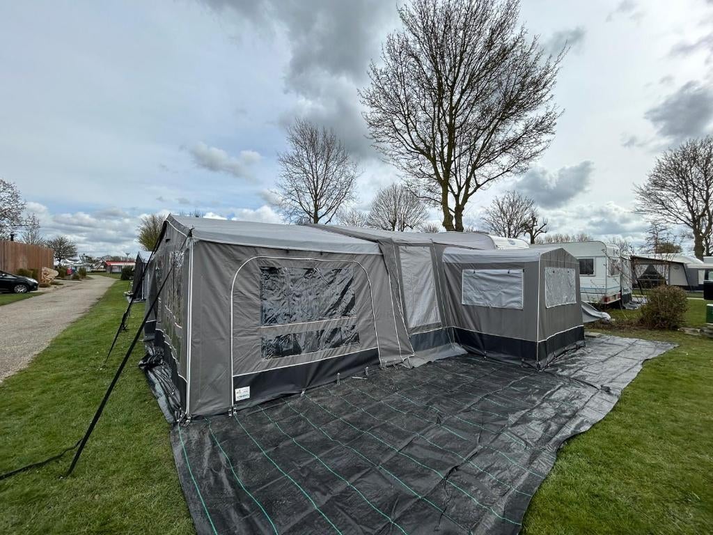 Hobby 450 deluxe easy caravan met voortent en luifel, Vast bed, Kachel, Rondzit, Hobby