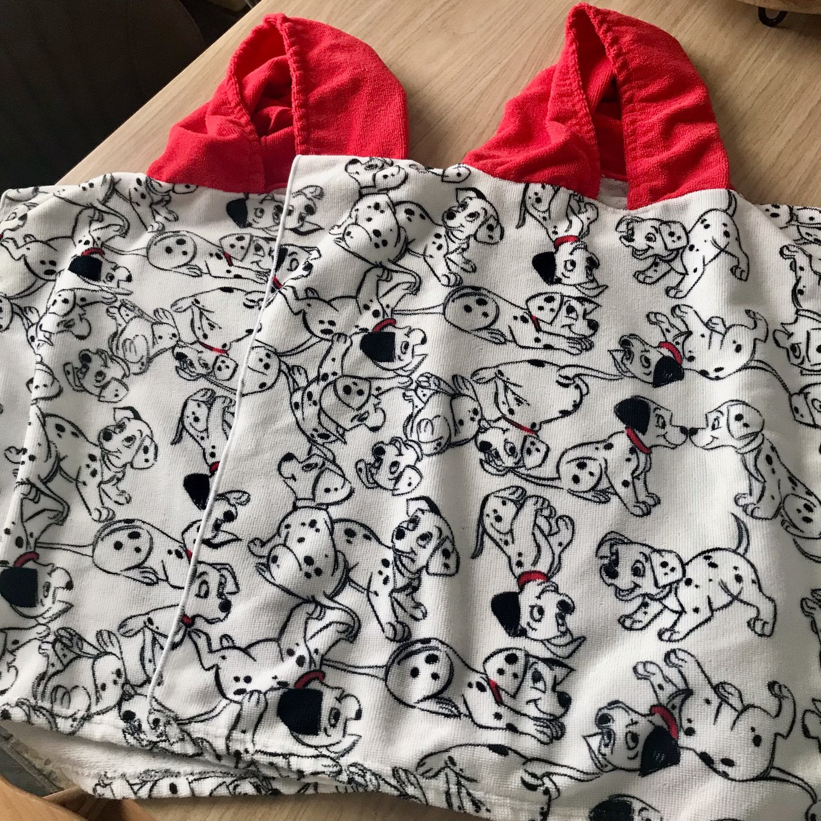 2 Badcape’s/poncho’s( per stuk €3), Ophalen of Verzenden, Zo goed als nieuw