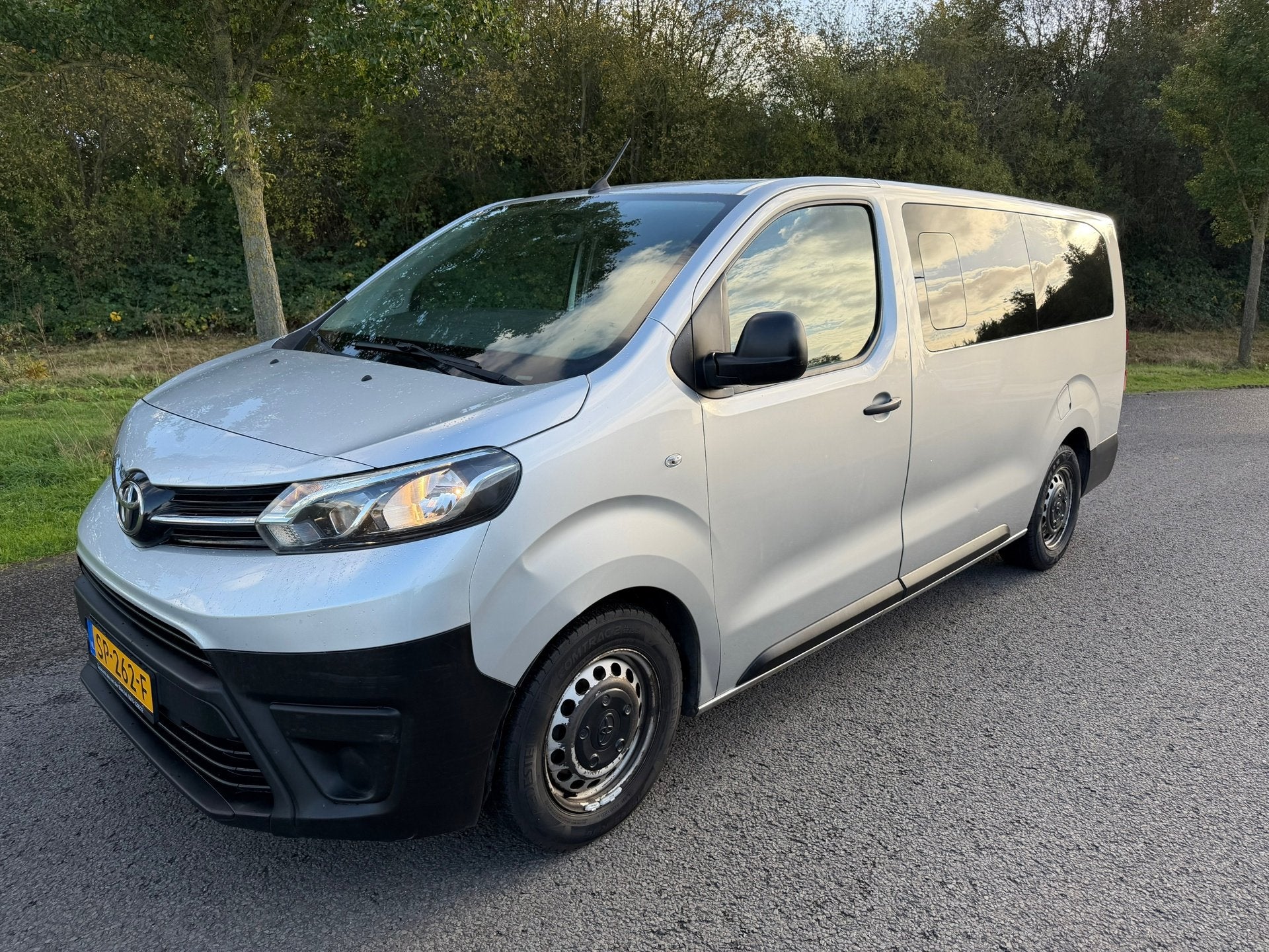 Toyota PROACE Shuttle 1.6 D-4D Cool Comfort Long | 9 persoon, Auto's, Voorwielaandrijving, Dealer onderhouden, ProAce, Origineel Nederlands