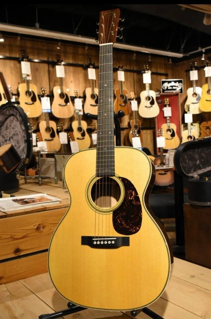 Martin 000-28EC Eric Clapton z.g.a.n. 2024 incl certificaten, Muziek en Instrumenten, Ophalen of Verzenden, Zo goed als nieuw