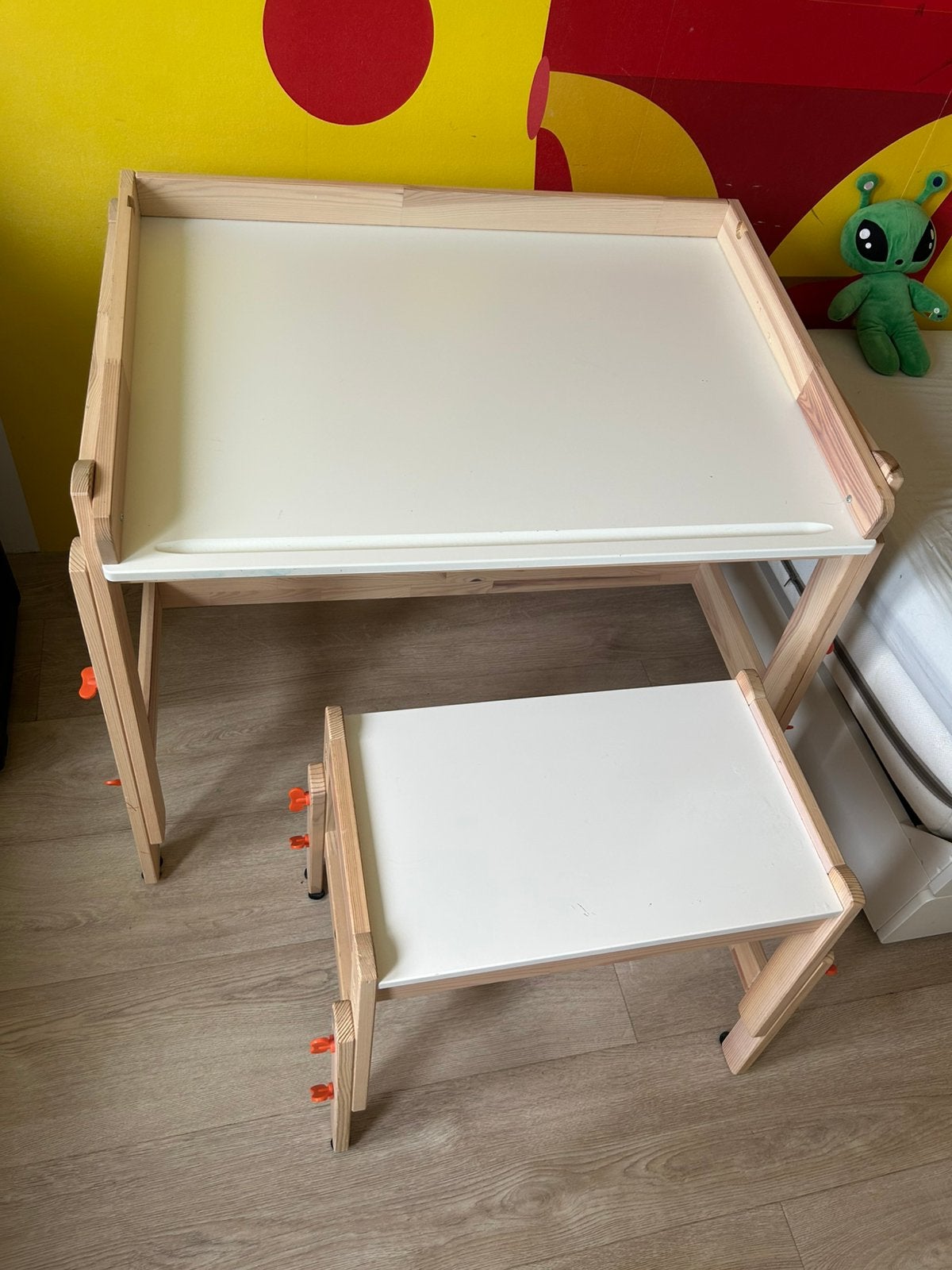 IKEA Flisat meegroeibureau met opbergbakken, Ophalen, Gebruikt, Tafel(s)