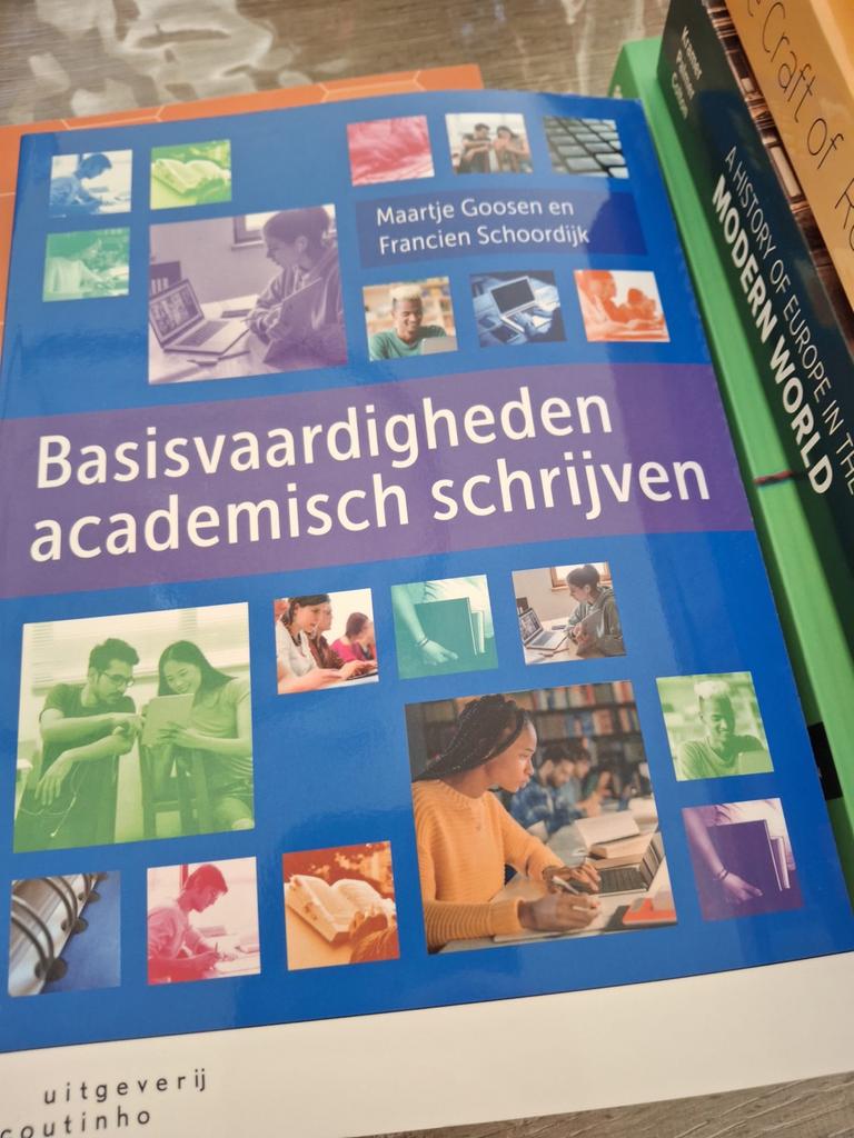 Basisvaardigheden academisch schrijven - Studieboek, Boeken, Studieboeken en Cursussen, Zo goed als nieuw, HBO, Gamma, Ophalen of Verzenden