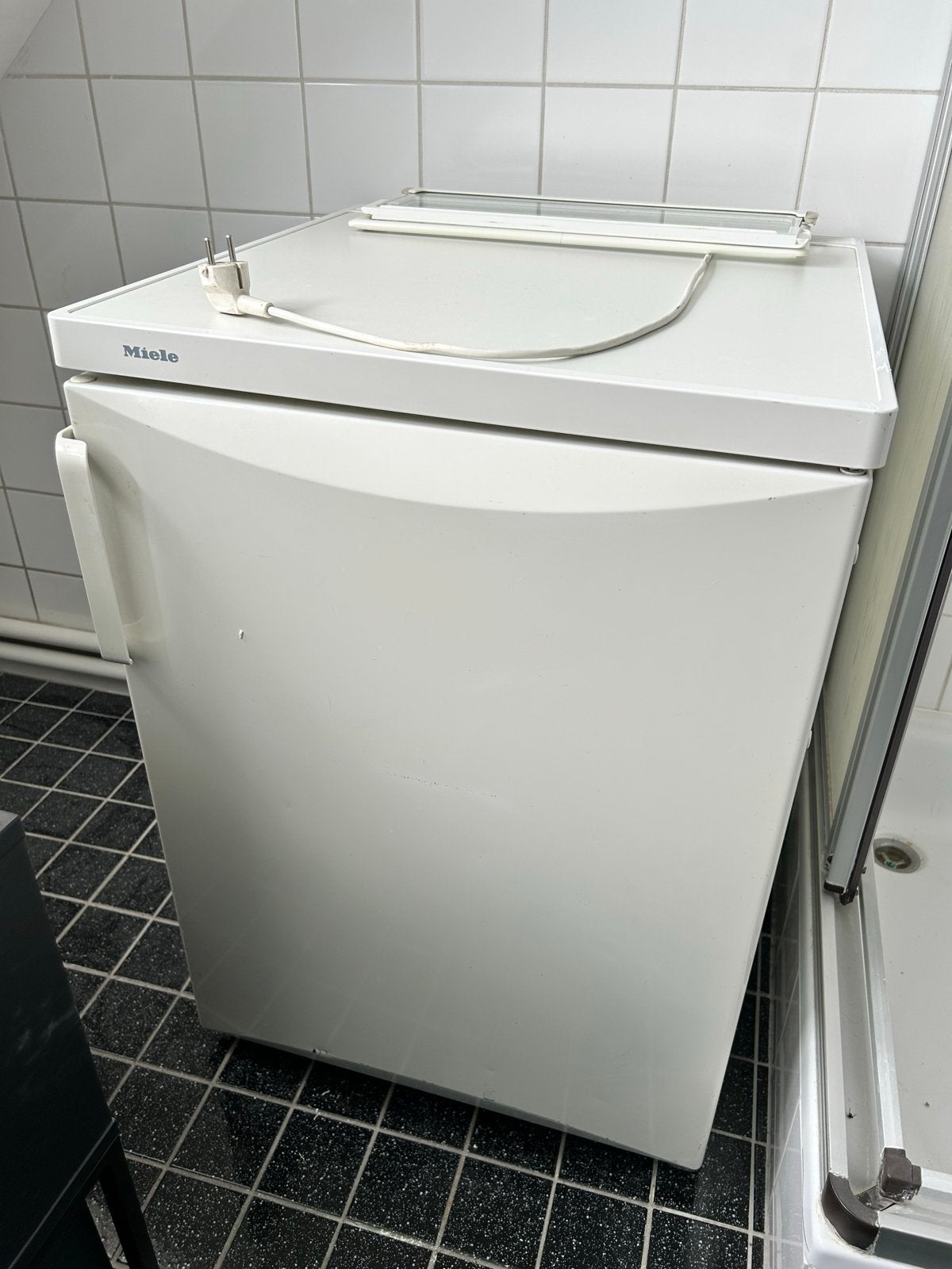 Miele tafelmodel koelkast, Witgoed en Apparatuur, Koelkasten en IJskasten, Ophalen, 45 tot 60 cm, Zonder vriesvak, Gebruikt