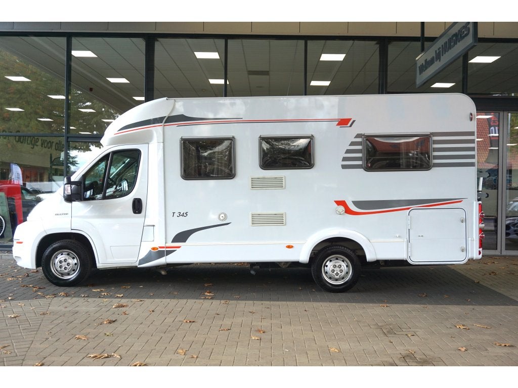 Carado T 345 Frans bed, Caravans en Kamperen, Ringverwarming, Fiat, 6 tot 7 meter, Bedrijf