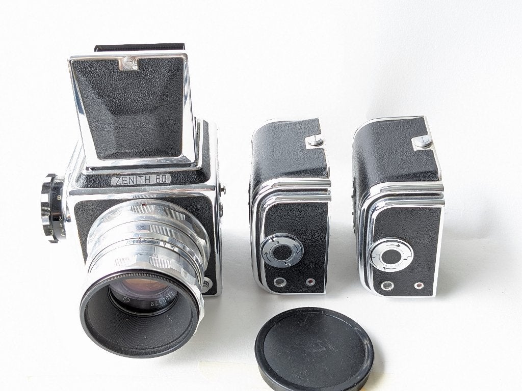 Nette Zenith 80 met 80mm Industar-29 lens en twee filmbacks, Ophalen of Verzenden, Gebruikt, Compact, Overige Merken