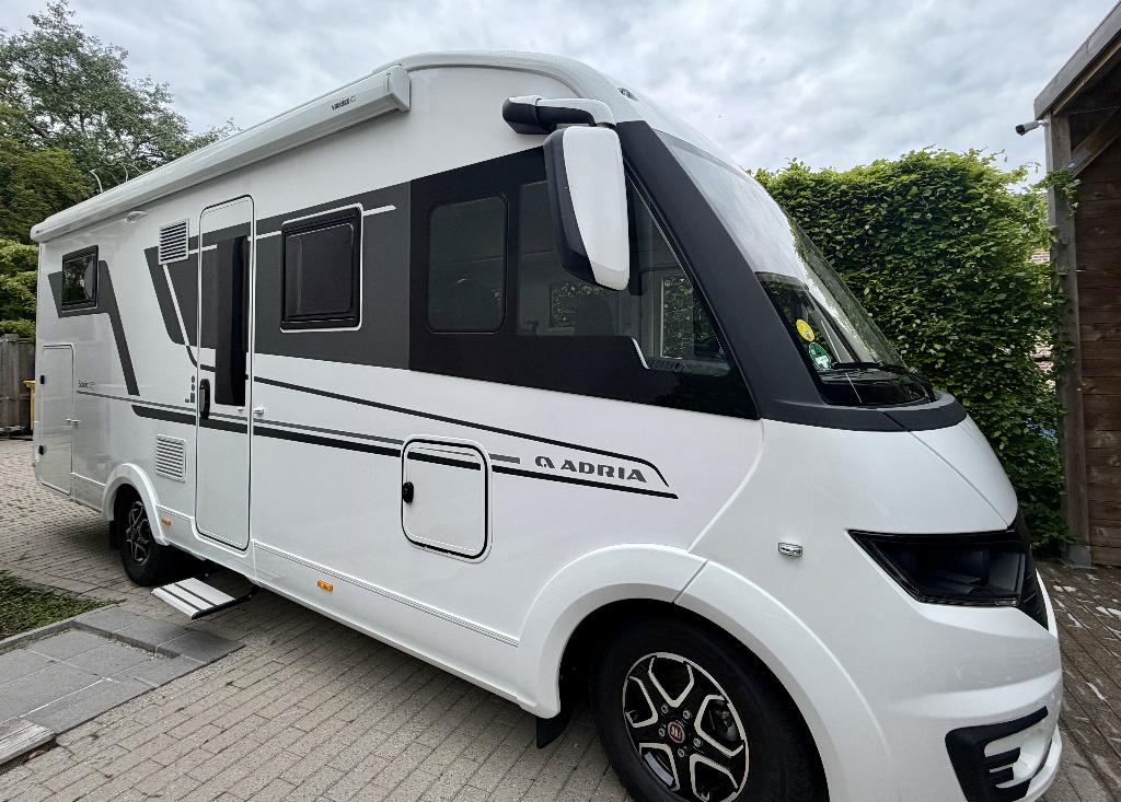 Adria sonic DL700, Standaard zit, Fiat, Vloeistofverwarming, 7 tot 8 meter
