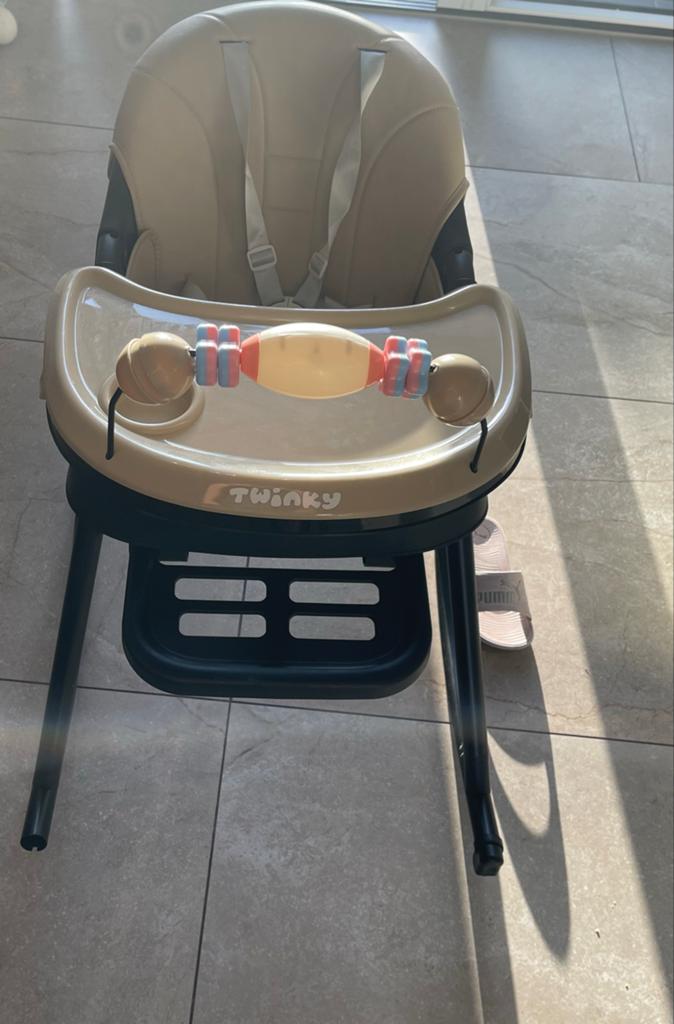 Twinky Highchair Swing 3-in-1 Kinderstoel, Kinderen en Baby's, Kinderstoelen, Ophalen of Verzenden, Nieuw, Overige typen, Afneembaar eetblad