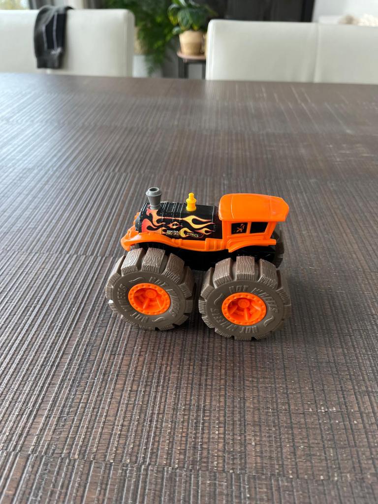 Hot Wheels truck, Kinderen en Baby's, Speelgoed | Speelgoedvoertuigen, Ophalen of Verzenden, Zo goed als nieuw
