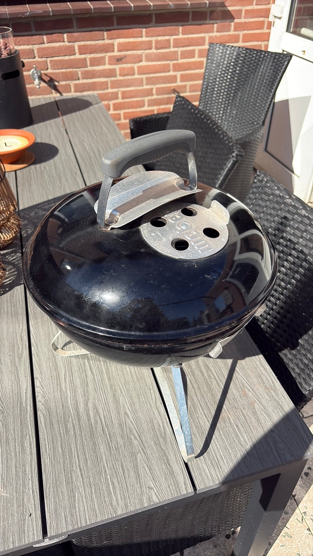Weber tafel bbq. Op houtskool, Ophalen, Zo goed als nieuw