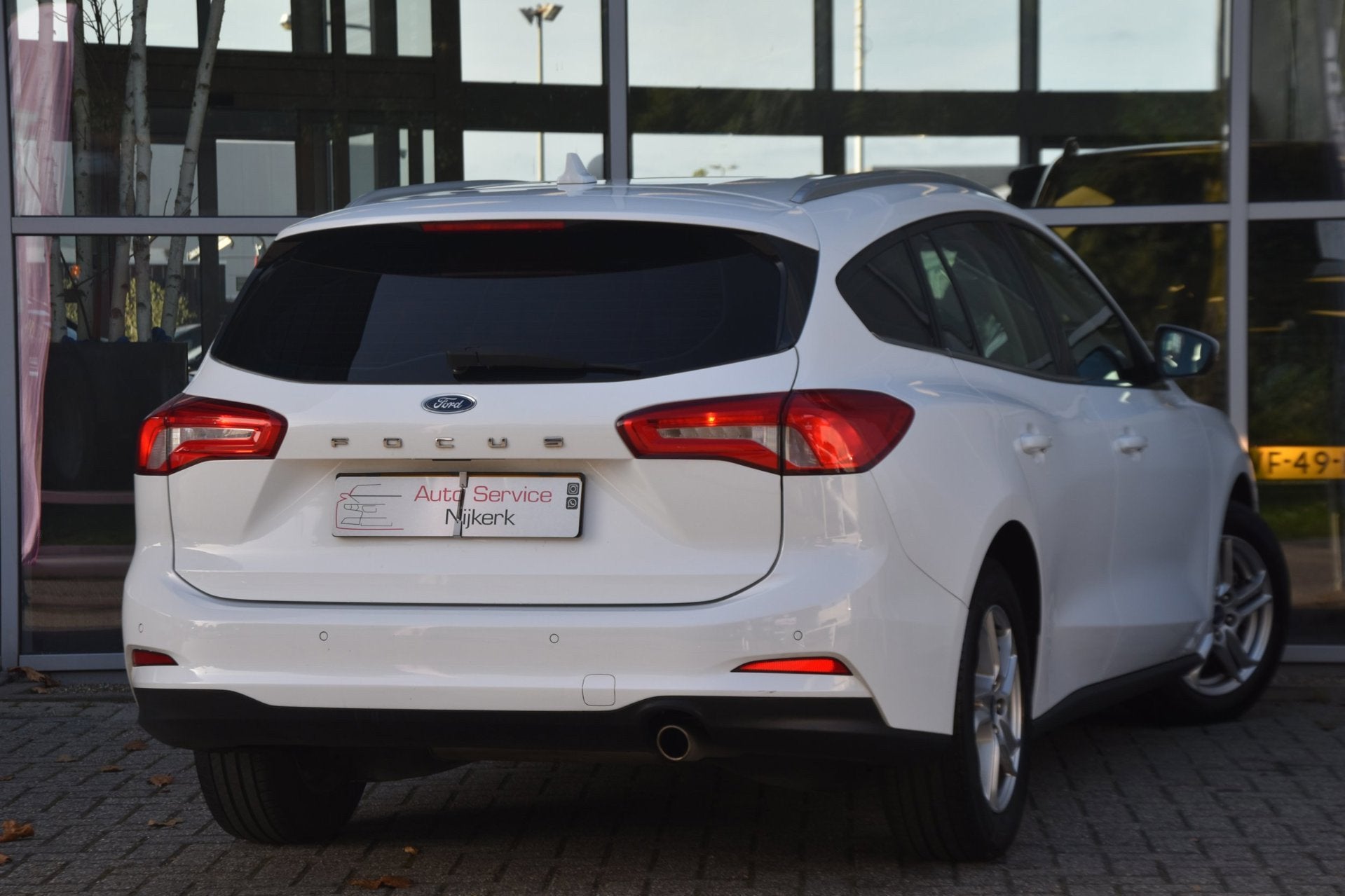 Ford Focus Wagon 1.5 EcoBlue Trend Business | ACC | Navi | C, Auto's, Stof, Gebruikt, 4 cilinders, Wit
