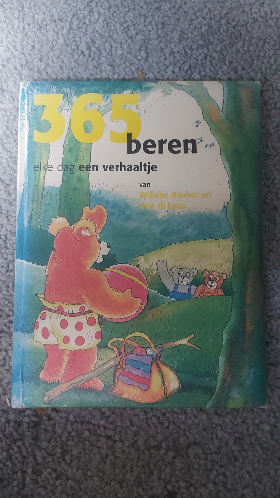 365 Beren: Elke dag een verhaaltje - Willeke Bakker, Ophalen of Verzenden, Zo goed als nieuw, Willeke Bakker, Sprookjes