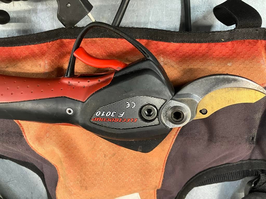Electrocoup accu snoeischaar F3010, Ophalen, Gebruikt, 30 t/m 39 mm