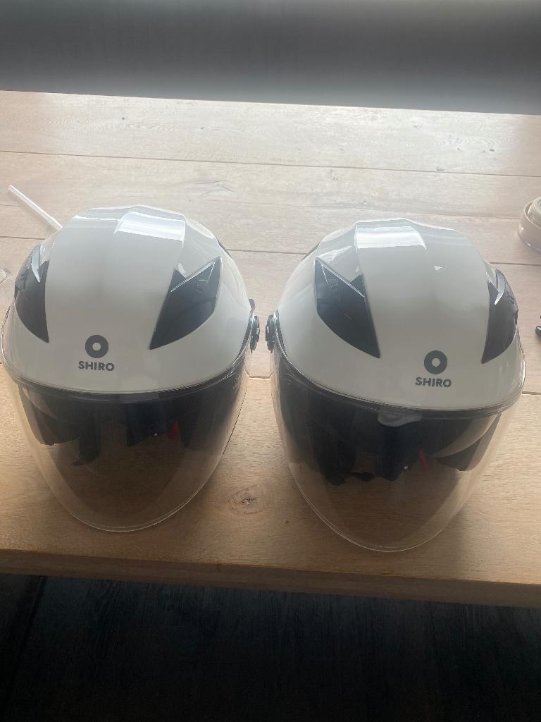 2 zo goed als nieuwe helmen van het merk Shiro, Ophalen, Zo goed als nieuw, Extra large of groter