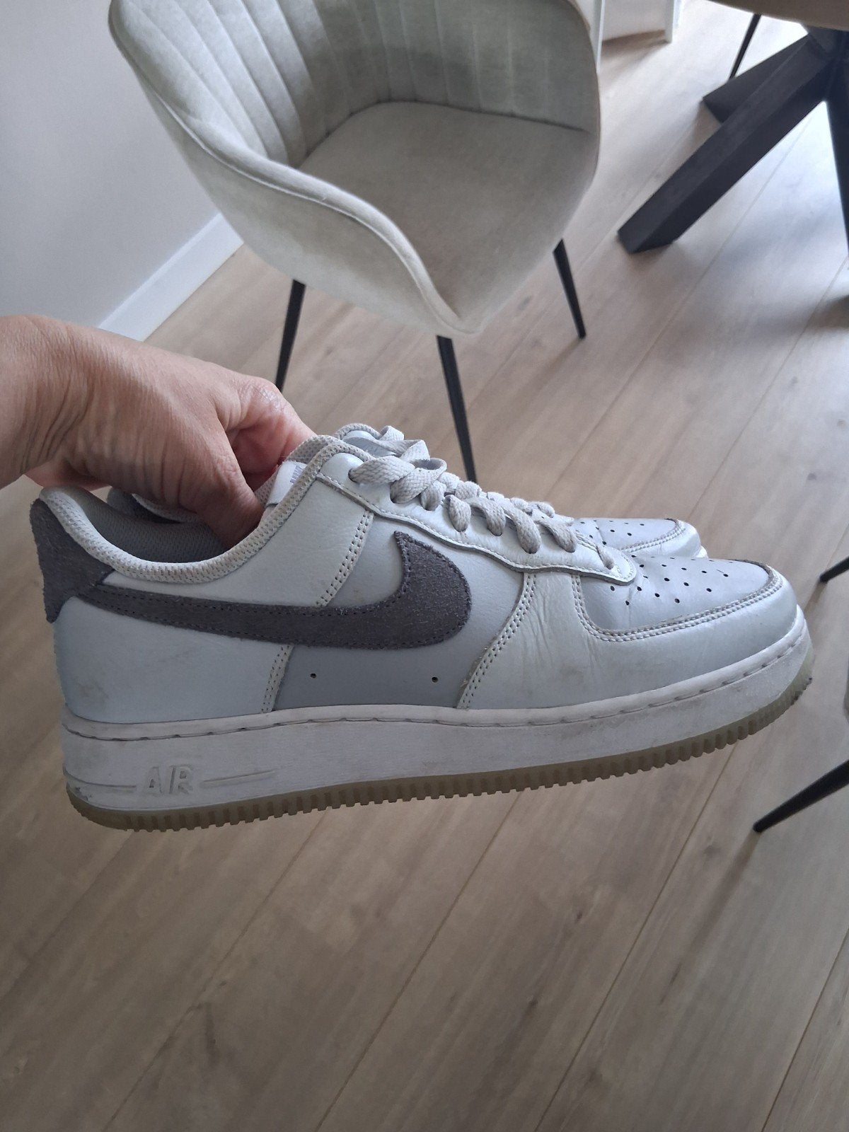 Nike Air Force 1 Low - Grijs/Wit, Nike, Ophalen of Verzenden, Sneakers of Gympen, Grijs