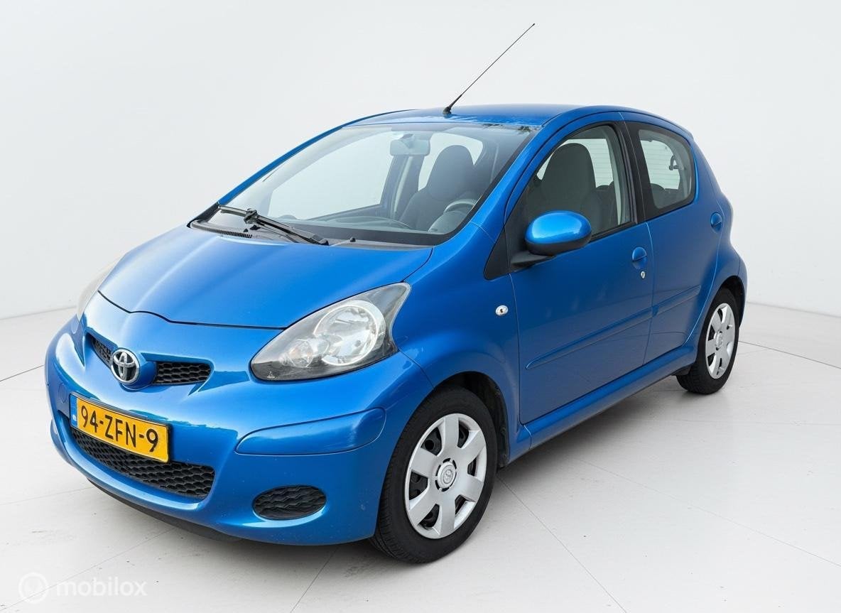 Toyota Aygo 1.0-12V Aspiration Green Airco, Voorwielaandrijving, 68 pk, Bedrijf, Handgeschakeld