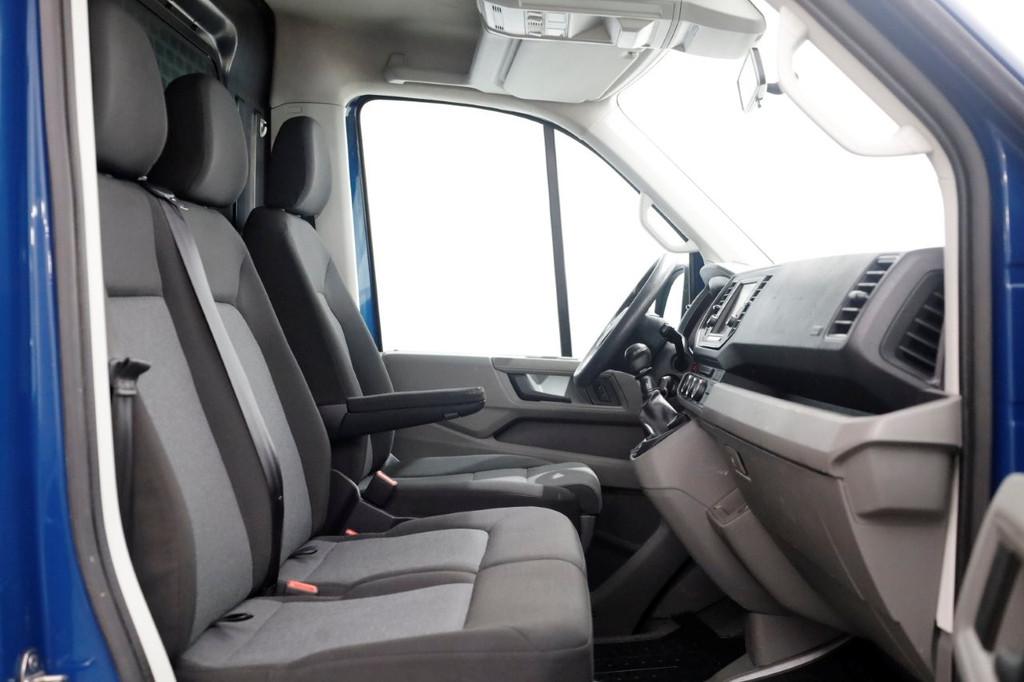 Volkswagen Crafter 35 2.0 TDI 177pk RWD L3H2 (L2H1) Airco/Na, Auto's, Bestelauto's, 13 km/l, Achterwielaandrijving, Gebruikt, Euro 6