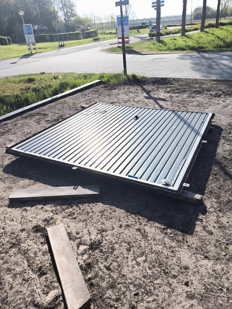 Gebruikte Garagedeur - Paneeldeur, Doe-het-zelf en Verbouw, Gebruikt, 120 cm of meer, Garagedeur, Ophalen of Verzenden