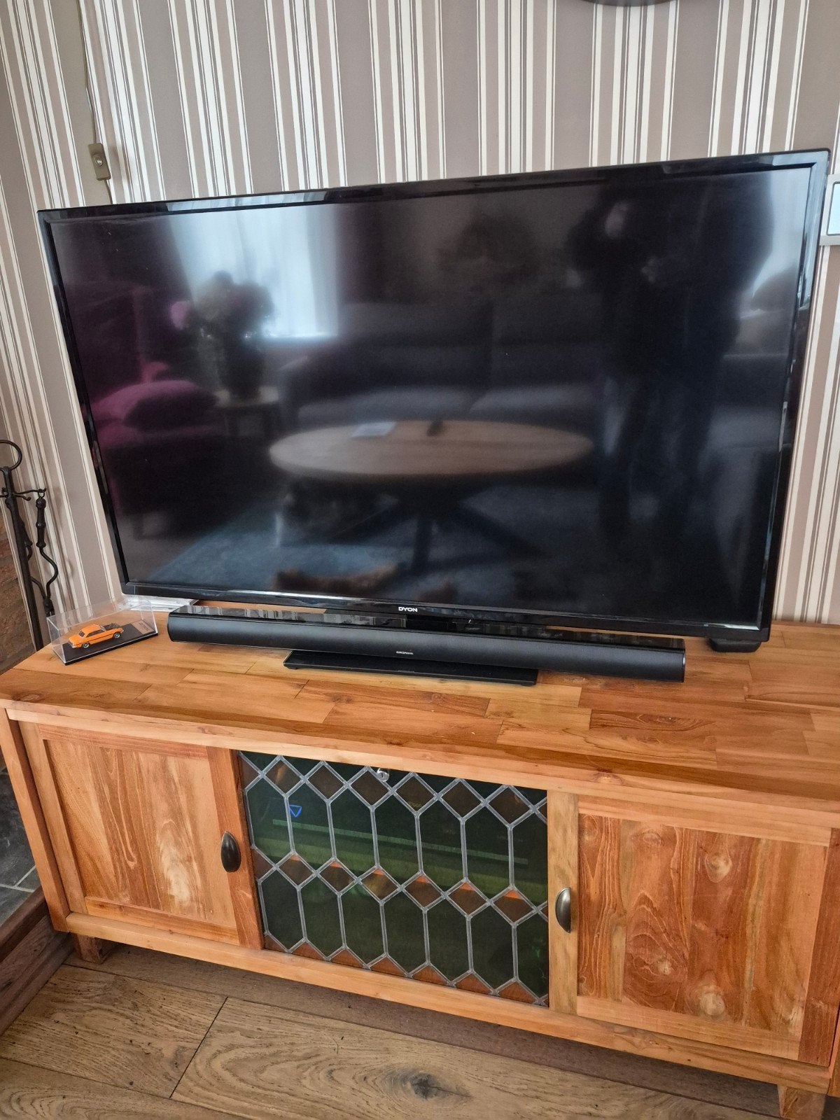Tv Dyon 128cm  50inch, Ophalen, 50 Hz, Zo goed als nieuw, 100 cm of meer