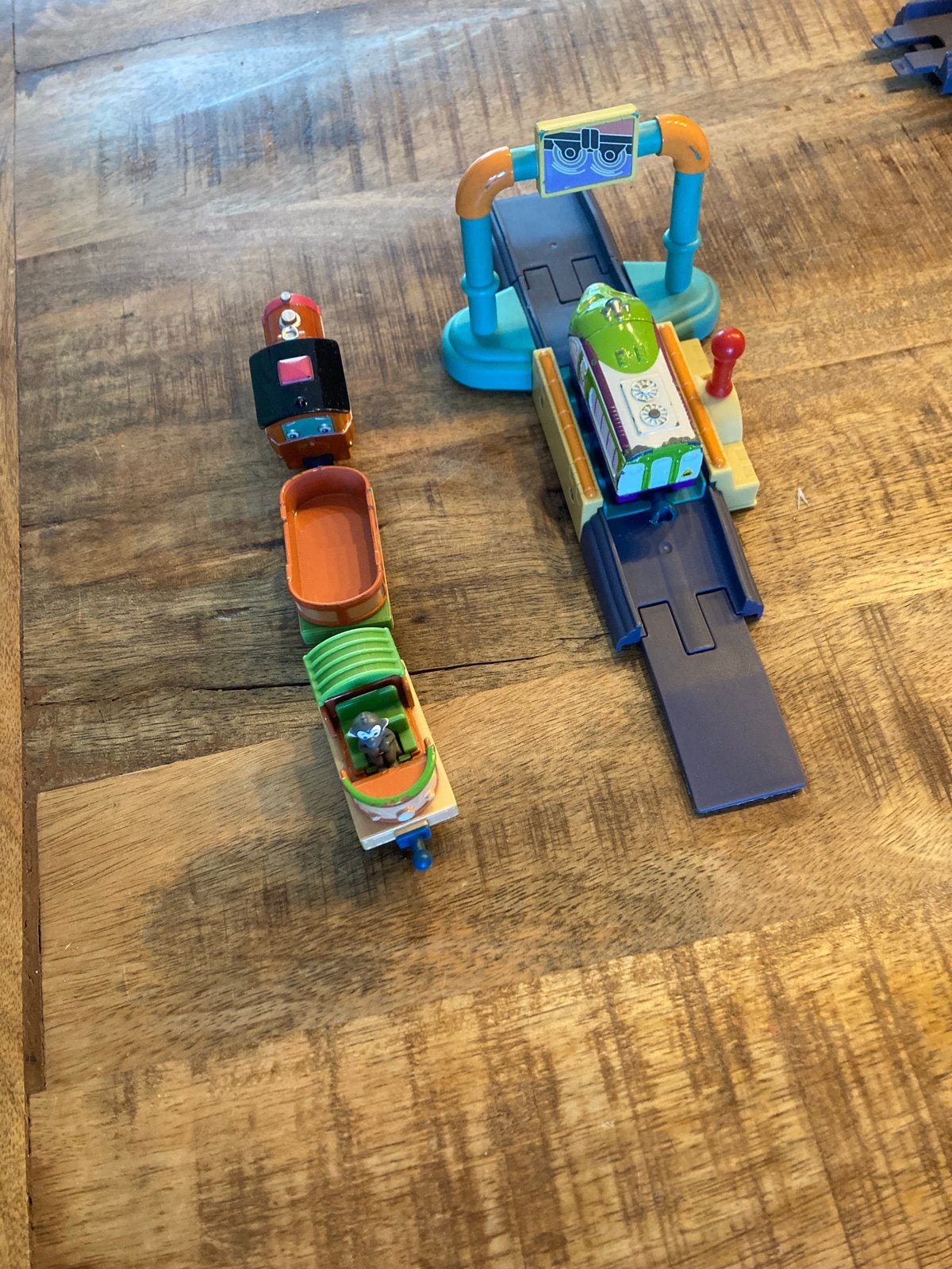 Grote set Chuggington treinen en rails, Ophalen, Gebruikt