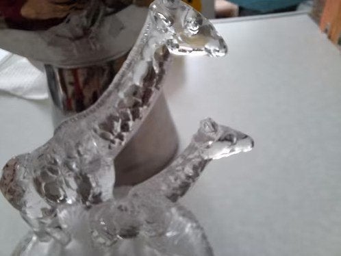 2 giraffen op voetstuk hh, Ophalen of Verzenden, Zo goed als nieuw, Dier