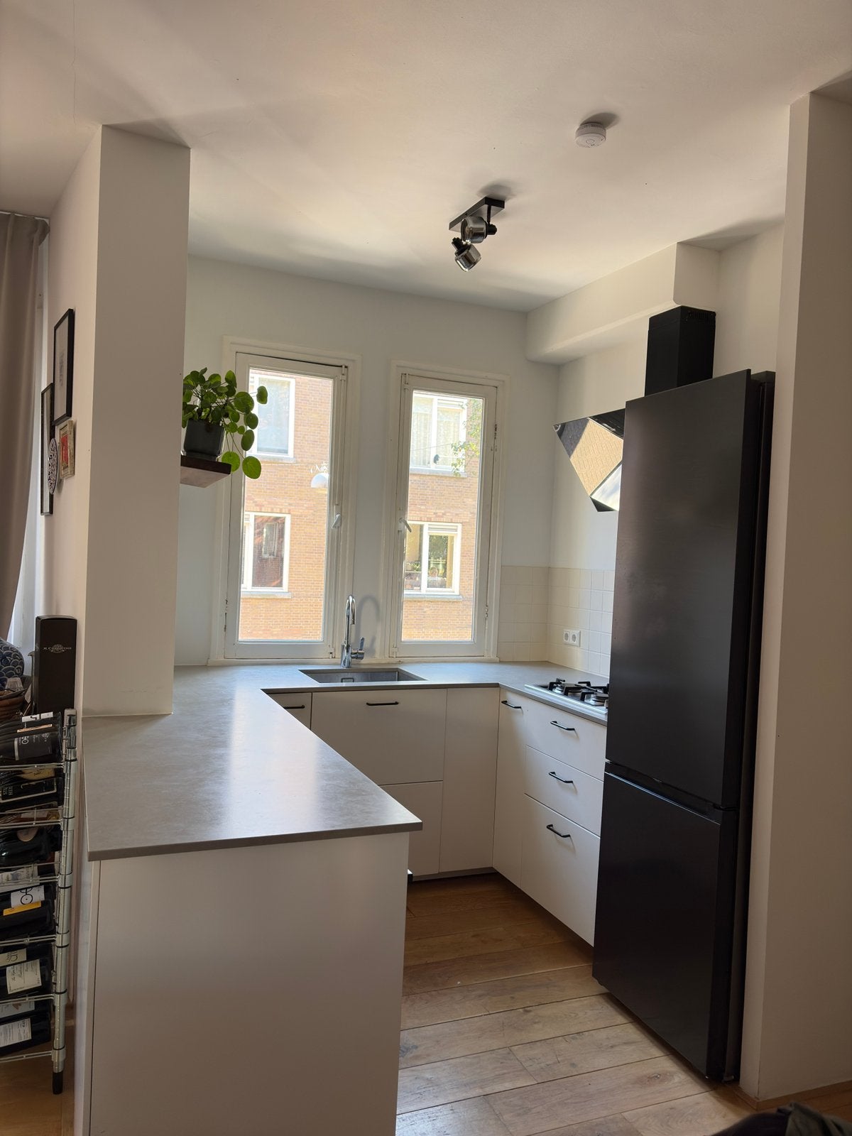 Complete U-vorm keuken incl. A-apparatuur – goede staat, Ophalen, U-keuken, Wit, Zo goed als nieuw