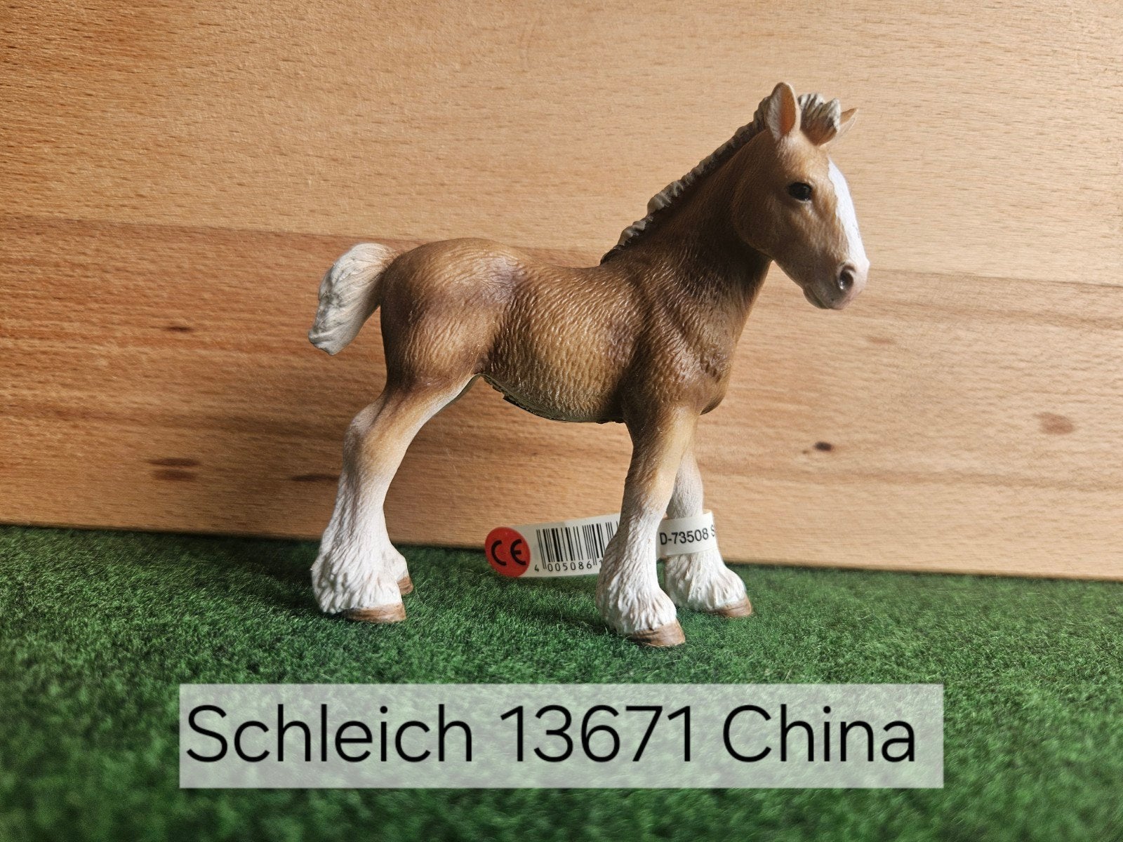 Schleich 13671 Clydesdale veulen met vaantje uit 2010, Ophalen of Verzenden, Zo goed als nieuw, Paard, Beeldje of Figuurtje