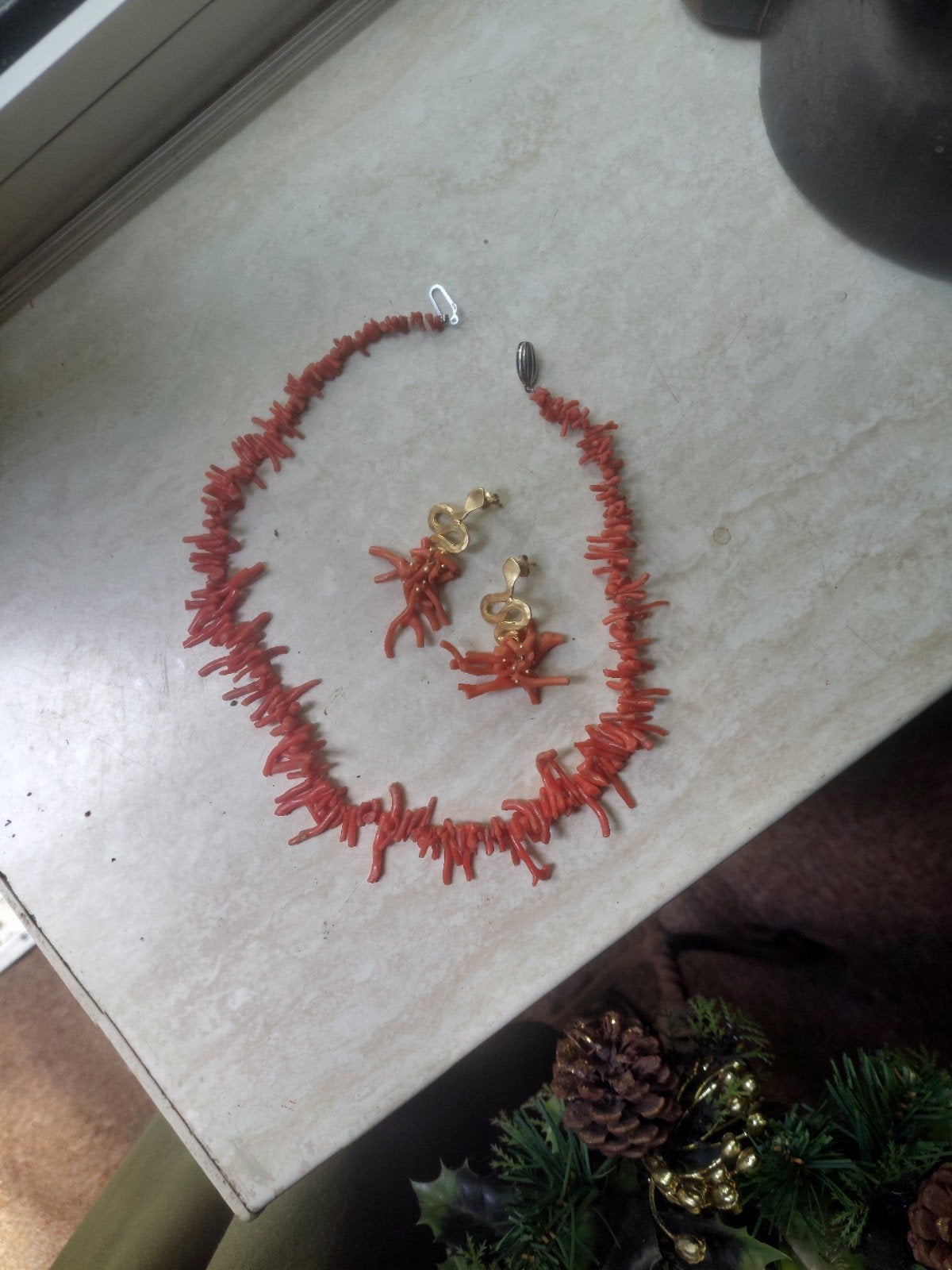 ketting + oorbellen bloedkoraal, Sieraden, Tassen en Uiterlijk, Ophalen of Verzenden, Zo goed als nieuw, Rood, Overige materialen