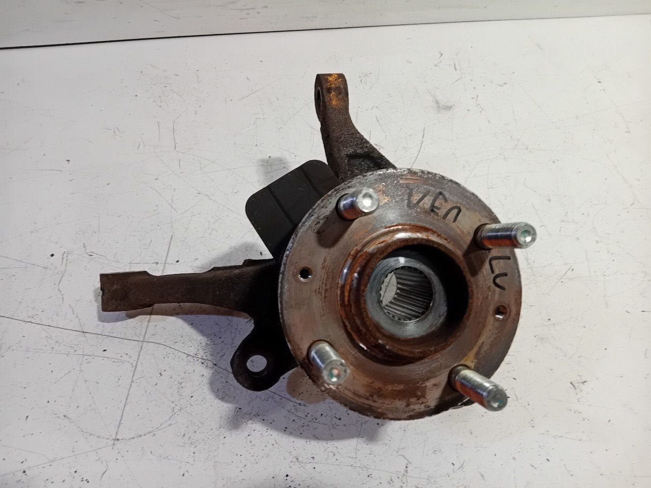 Wielnaaf links voor Hyundai i10, Onderdelen@venauto.nl, Van der Ven Autorecycling B.V., Gebruikt, Ettenseweg 76, 4706 PB Roosendaal, The Netherlands