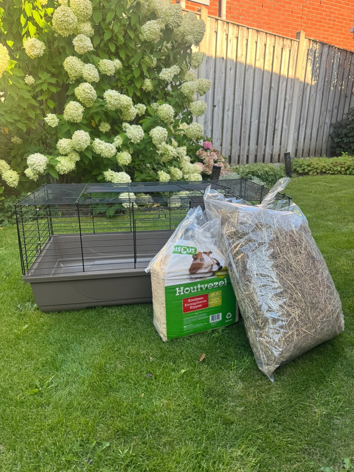 Nette konijn/cavia kooi met toebehoren, Dieren en Toebehoren, Knaagdieren en Konijnen | Hokken en Kooien, Kooi, Cavia, Zo goed als nieuw
