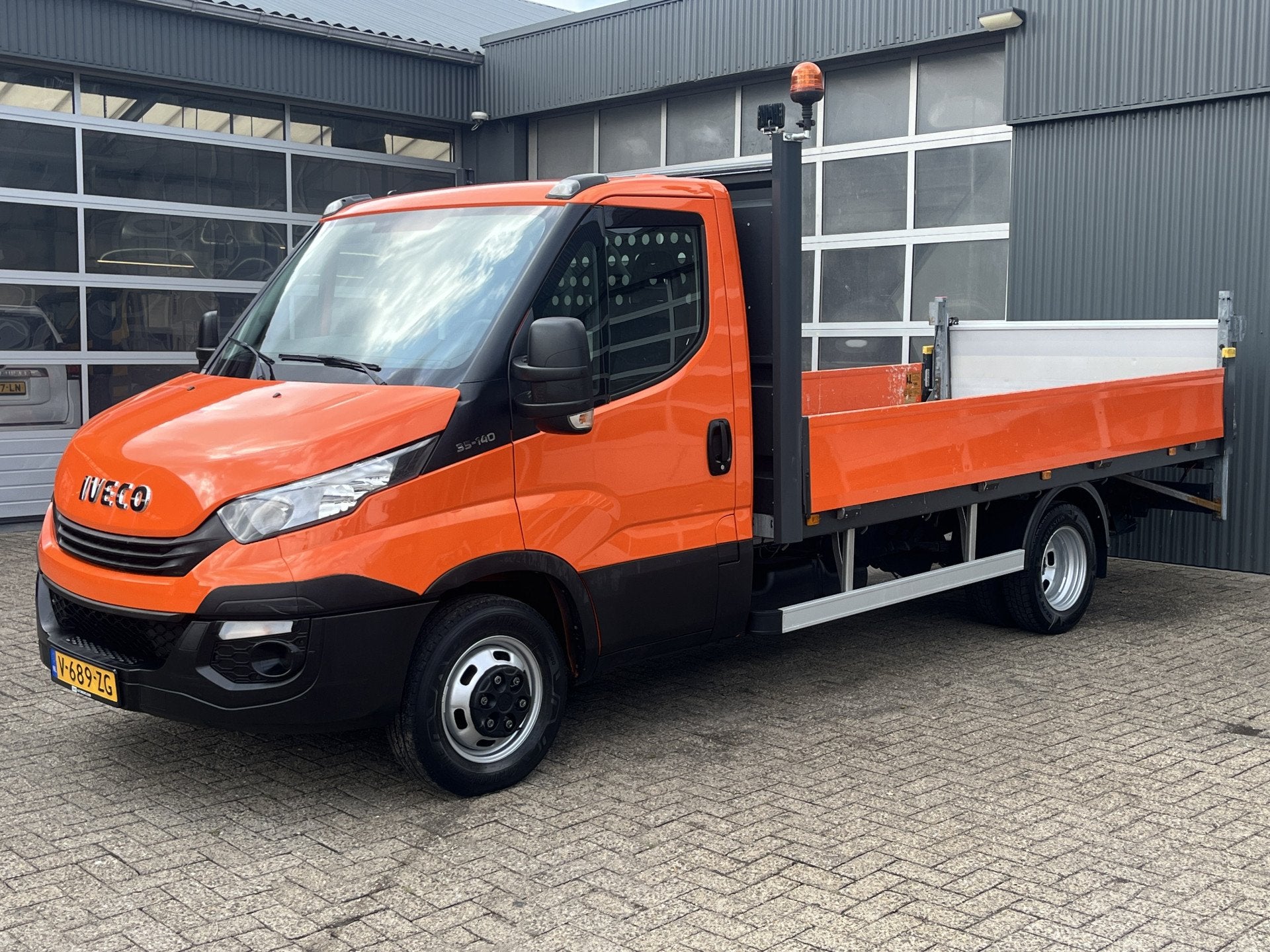 Iveco Daily 35C14 2.3 375 Laadklep 500kg Trekhaak 3500kg tre, Gebruikt, Iveco, Origineel Nederlands, Bedrijf