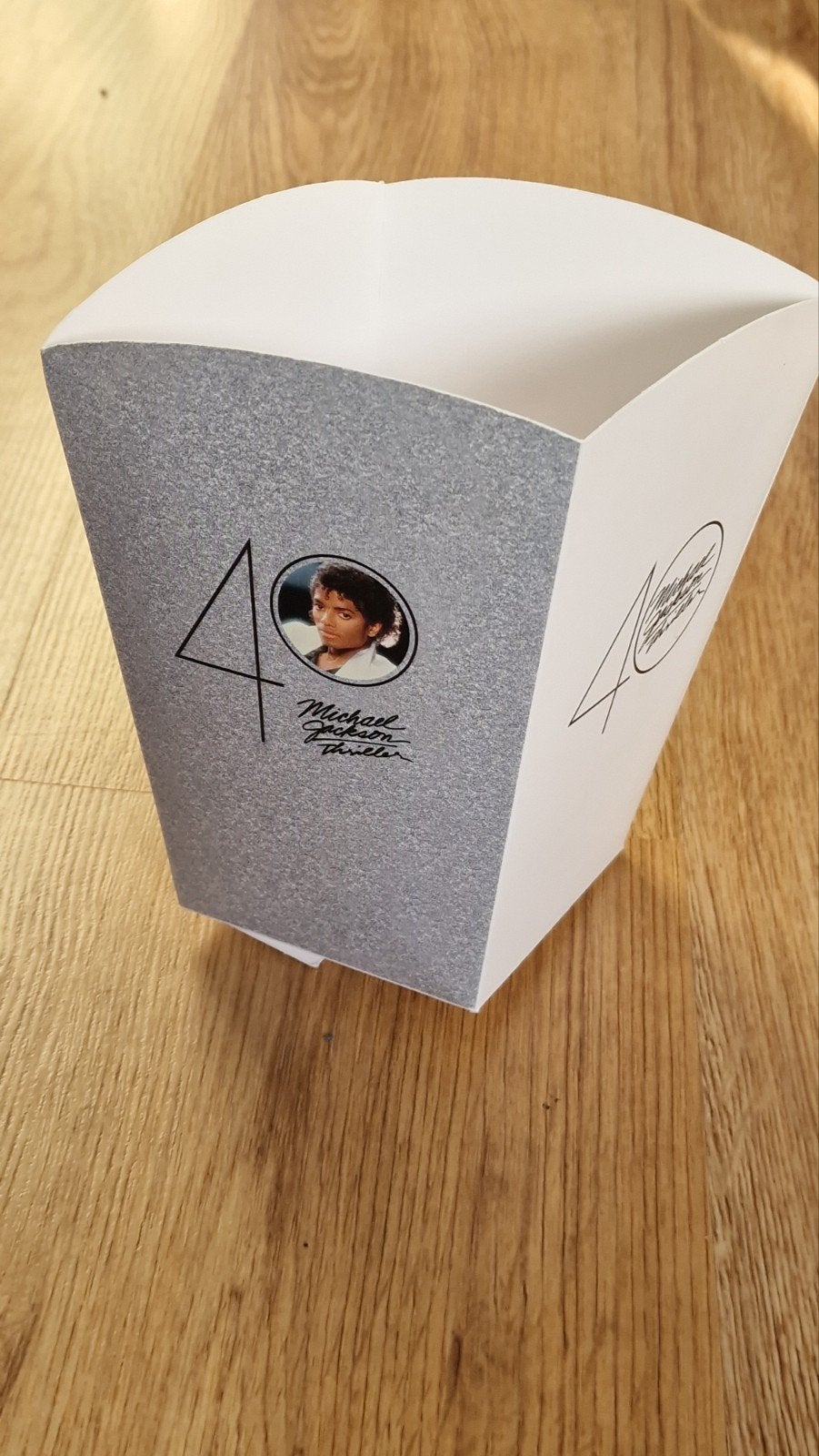 MJ Thriller 40 Popcornbakje Tuschinski Collector Item, Verzenden, Zo goed als nieuw, Gebruiksvoorwerp