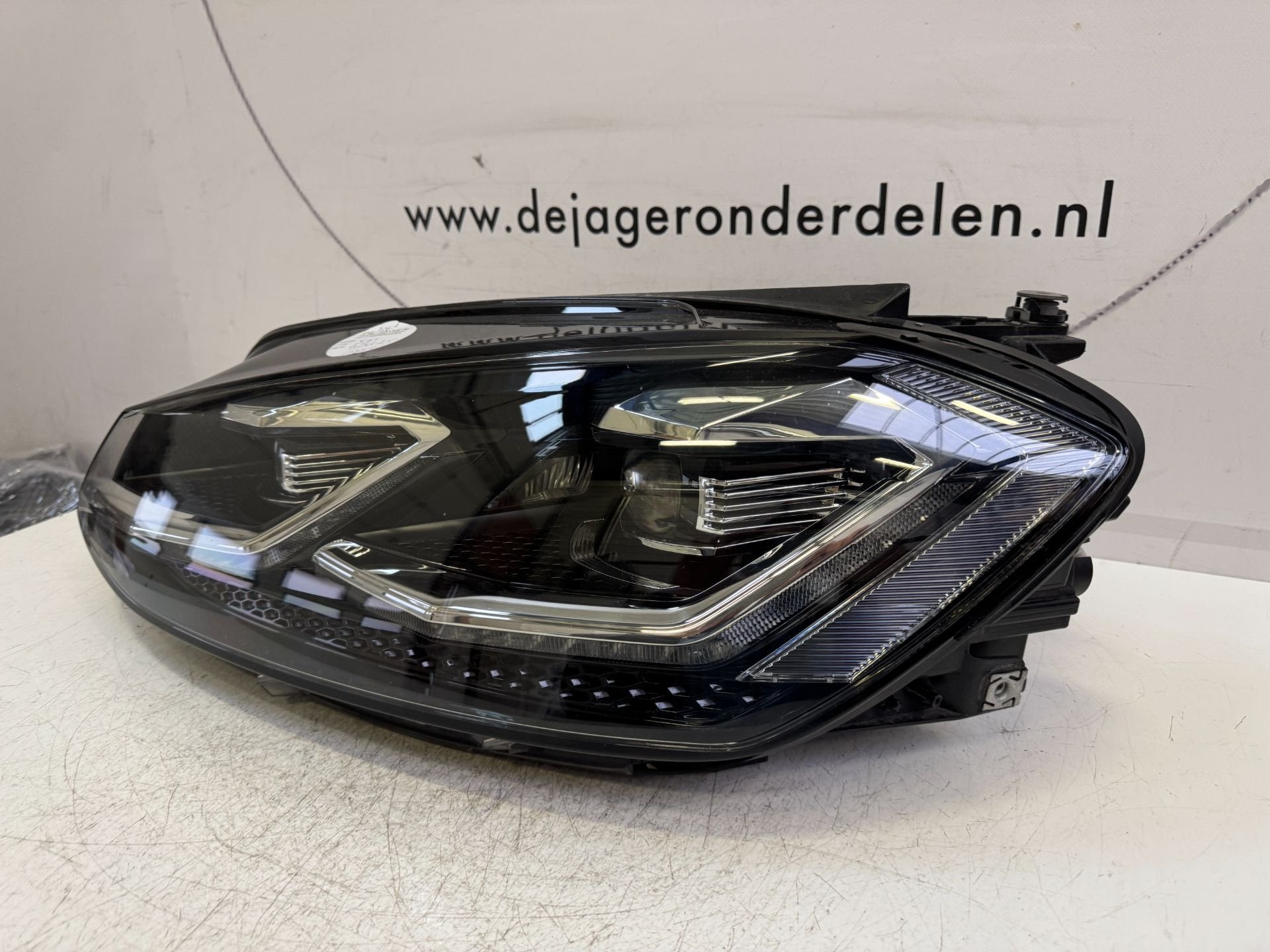 VW GOLF 7 7.5 FACELIFT VOL LED KOPLAMP 5G1941035C LINKS, Auto-onderdelen, Verlichting, Gebruikt, Volkswagen, Volkswagen AG, Berliner Ring 2
38440  Wolfsburg, DE