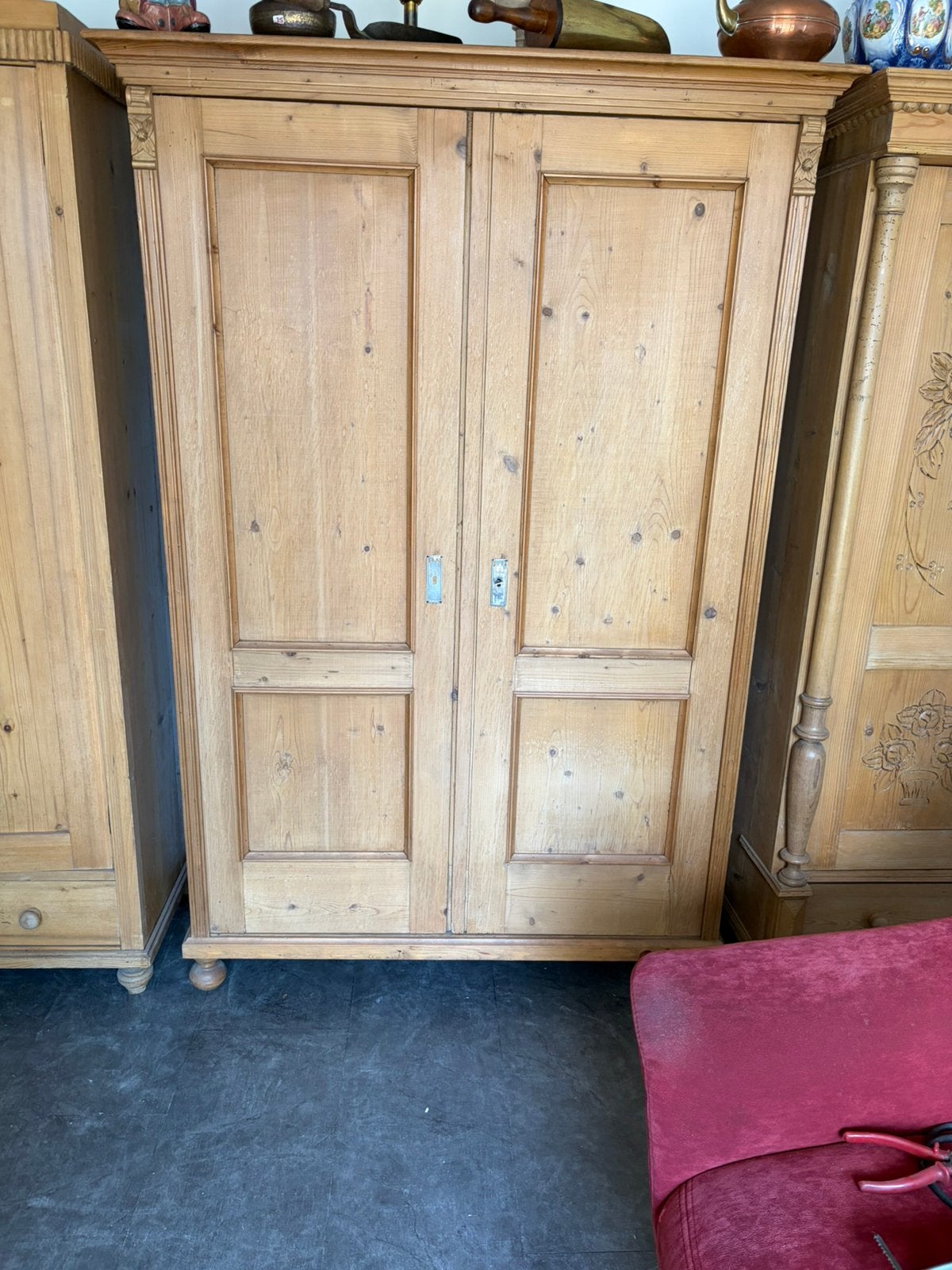 Twee deurs kast.  Goed oud grenen, Antiek en Kunst, Antiek | Meubels | Bedden, Ophalen