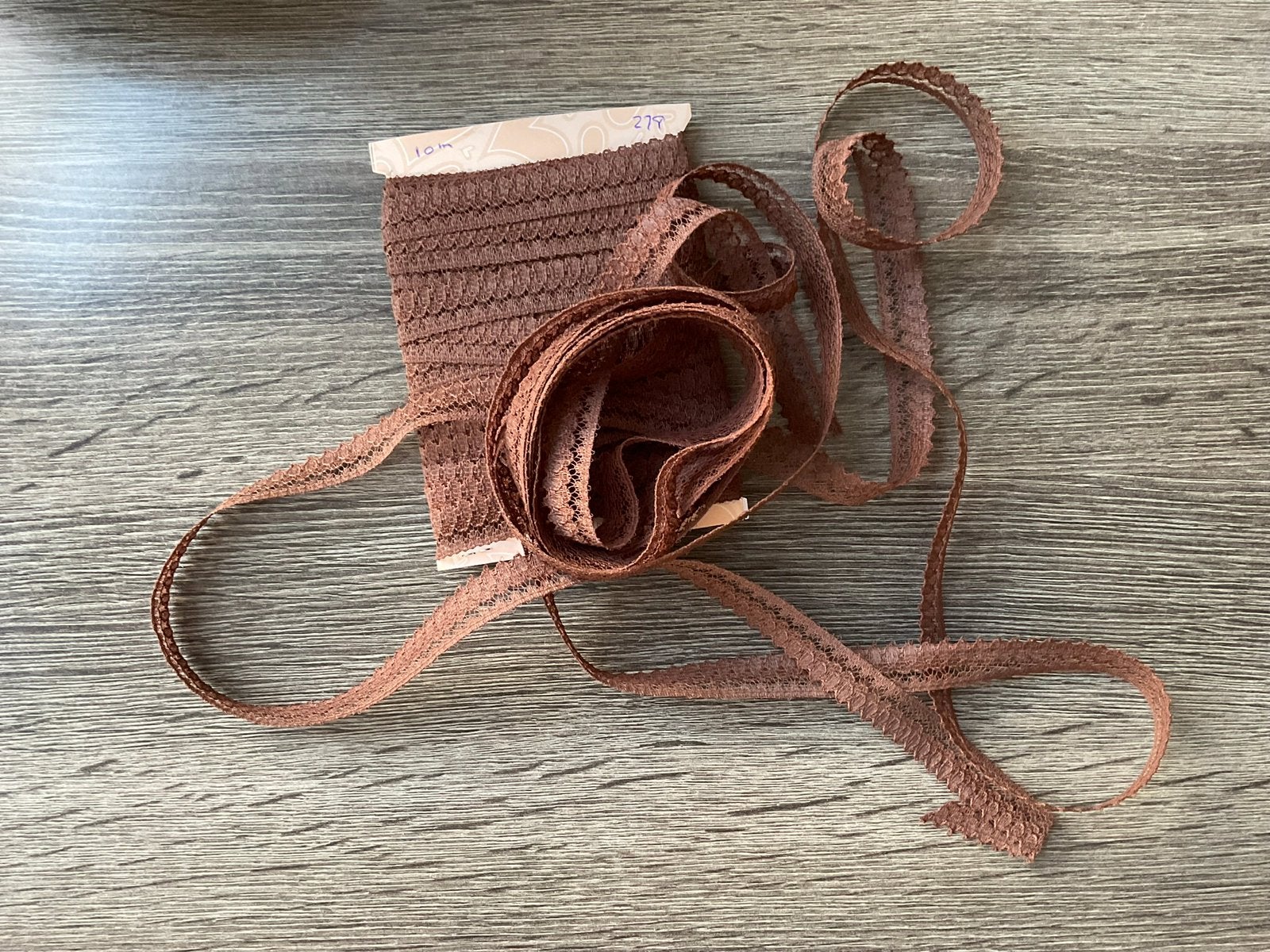 Nr 300) 10 meter mooi bruin vintage kant, Ophalen of Verzenden, Nieuw, Kant