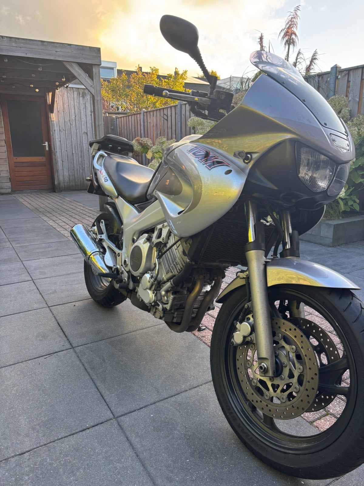 Yamaha TDM 850, Particulier, Toermotor
