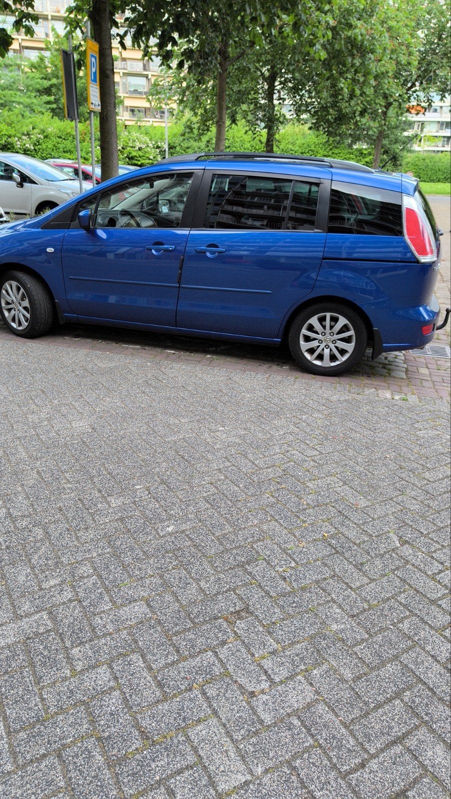 Mazda 5 2.0 AUT 2008 Blauw, 145 pk, Zwart, 4 cilinders, Blauw