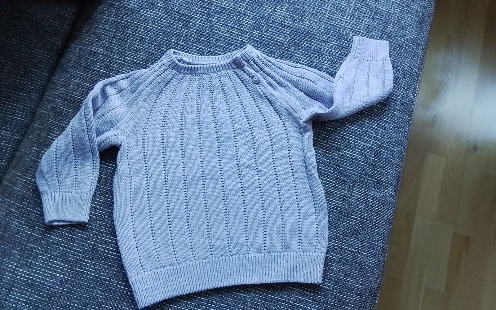 Truitje,  maat 86, Nieuw., Kinderen en Baby's, Babykleding | Maat 86, Ophalen of Verzenden, Nieuw, Meisje, Truitje of Vestje