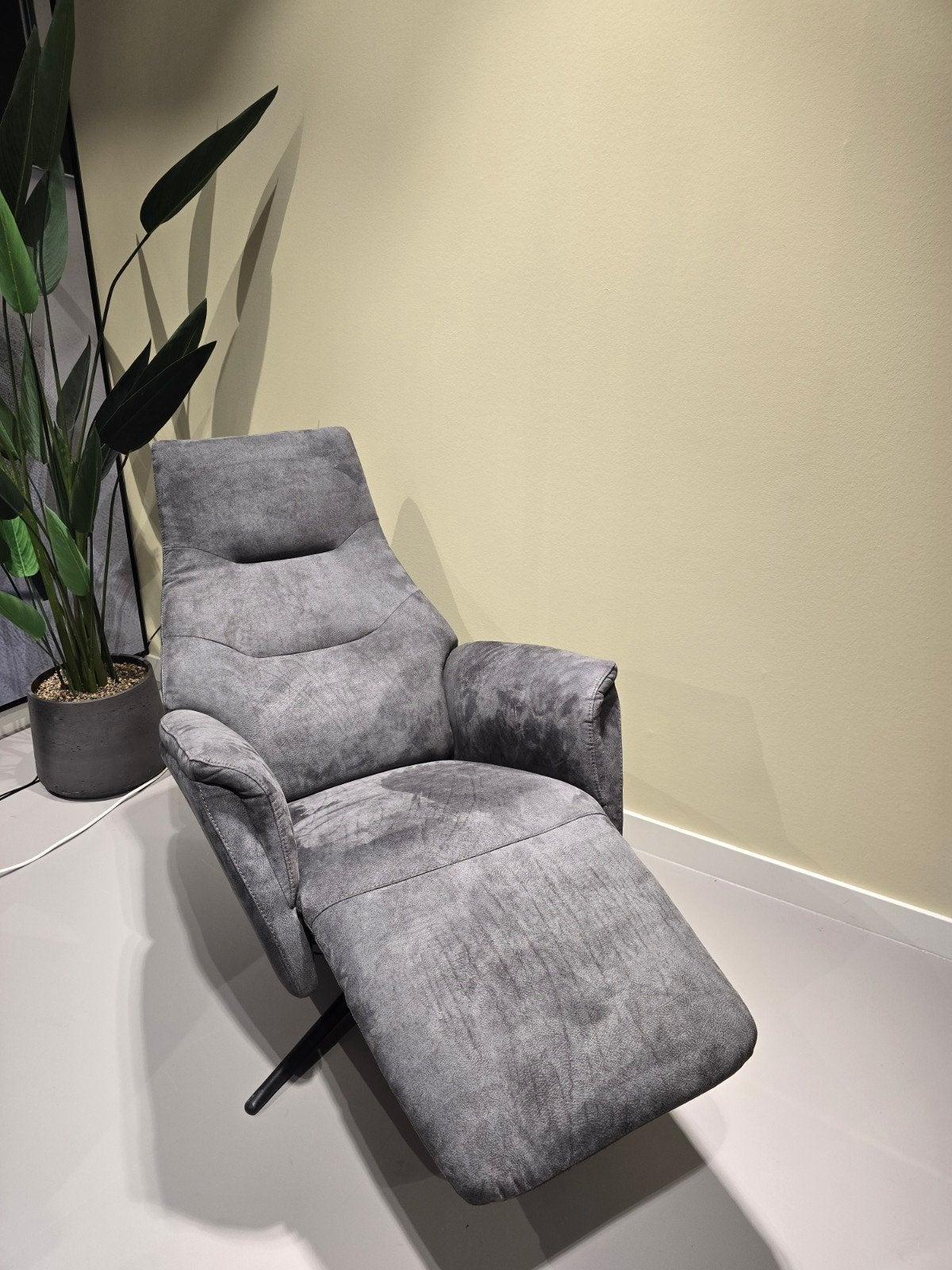 Montel - Elektrische Relaxfauteuil met accu, Ophalen, Modern, Comfort, Nieuw, 75 tot 100 cm