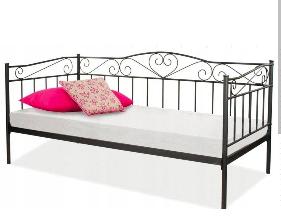 Zwart metalen meisjesbed met zeer goed matras, Ophalen, Eenpersoons, Zwart, Zo goed als nieuw