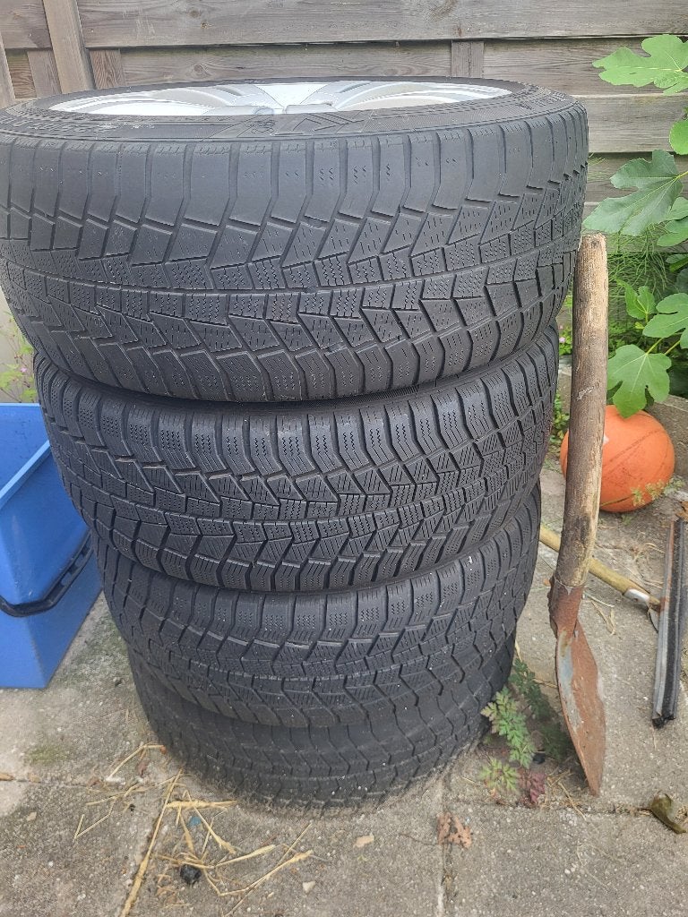 Winterbanden, Ophalen, Zo goed als nieuw