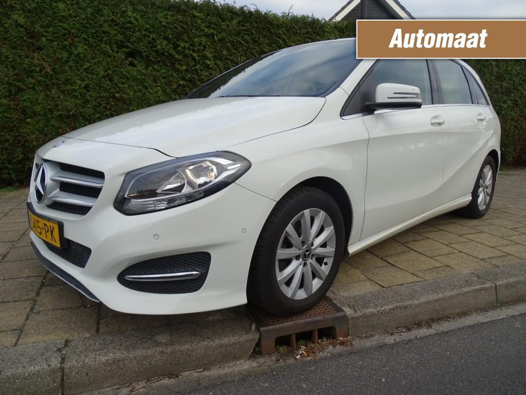 Mercedes-benz B-KLASSE 180 AMBITION-Blth-Clima-Navigatie-Pdc, 1325 kg, Gebruikt, Euro 6, 4 cilinders
