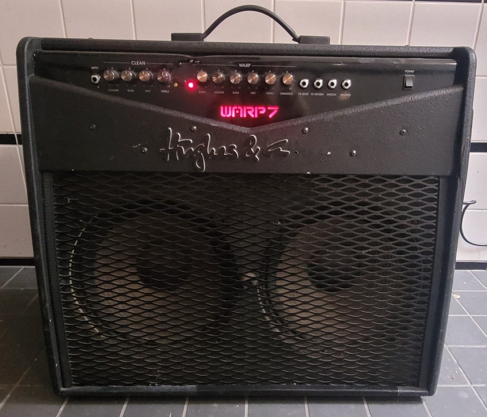 Hughes & Kettner Warp 7 Bass Versterker 100 watt, Ophalen, Gebruikt, 100 watt of meer