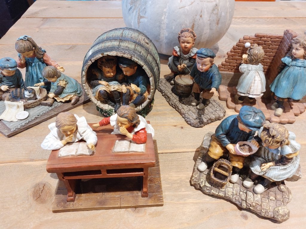 Mooie set van 6 originele Ot en Sien beeldjes (2001), Verzamelen, Ophalen of Verzenden, Zo goed als nieuw, Mens