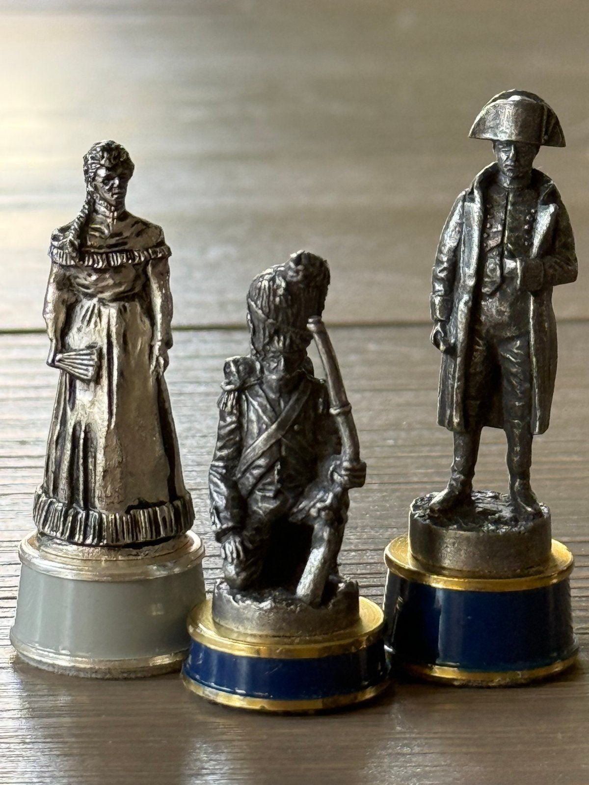 tinnen miniatuurbeeldjes schaakstuk (bieden), Antiek en Kunst, Ophalen of Verzenden