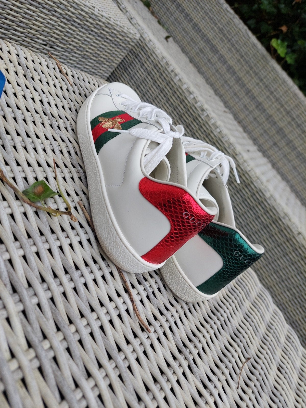 Gucci Ace Sneakers met Bijenborduurwerk, Ophalen, Zo goed als nieuw, Wit